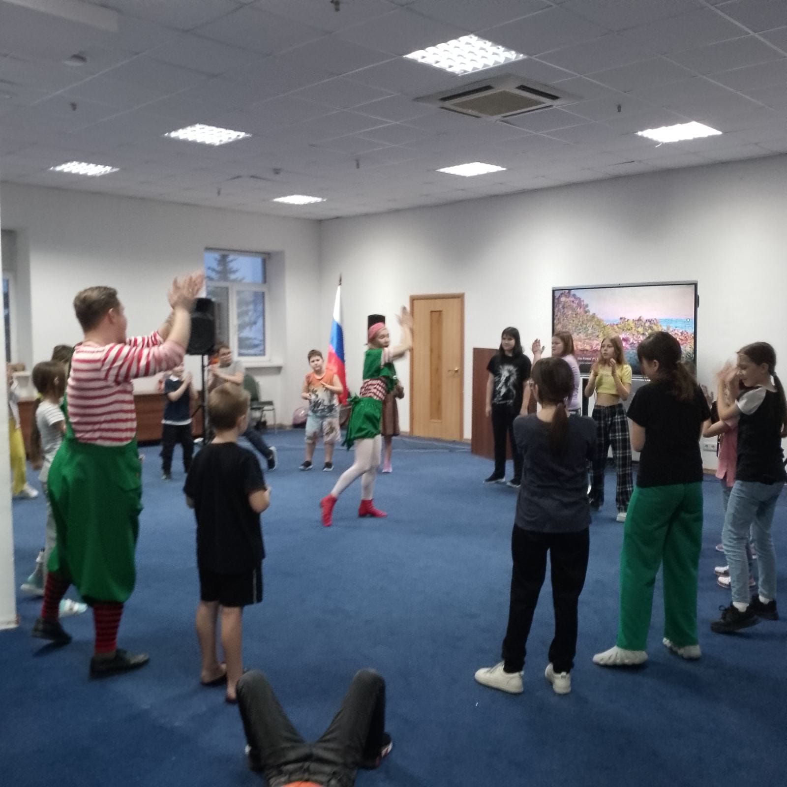 Группа «Калейдоскоп» выступила для детей из Белгородской области Группа «Калейдоскоп» выступила для детей из Белгородской области